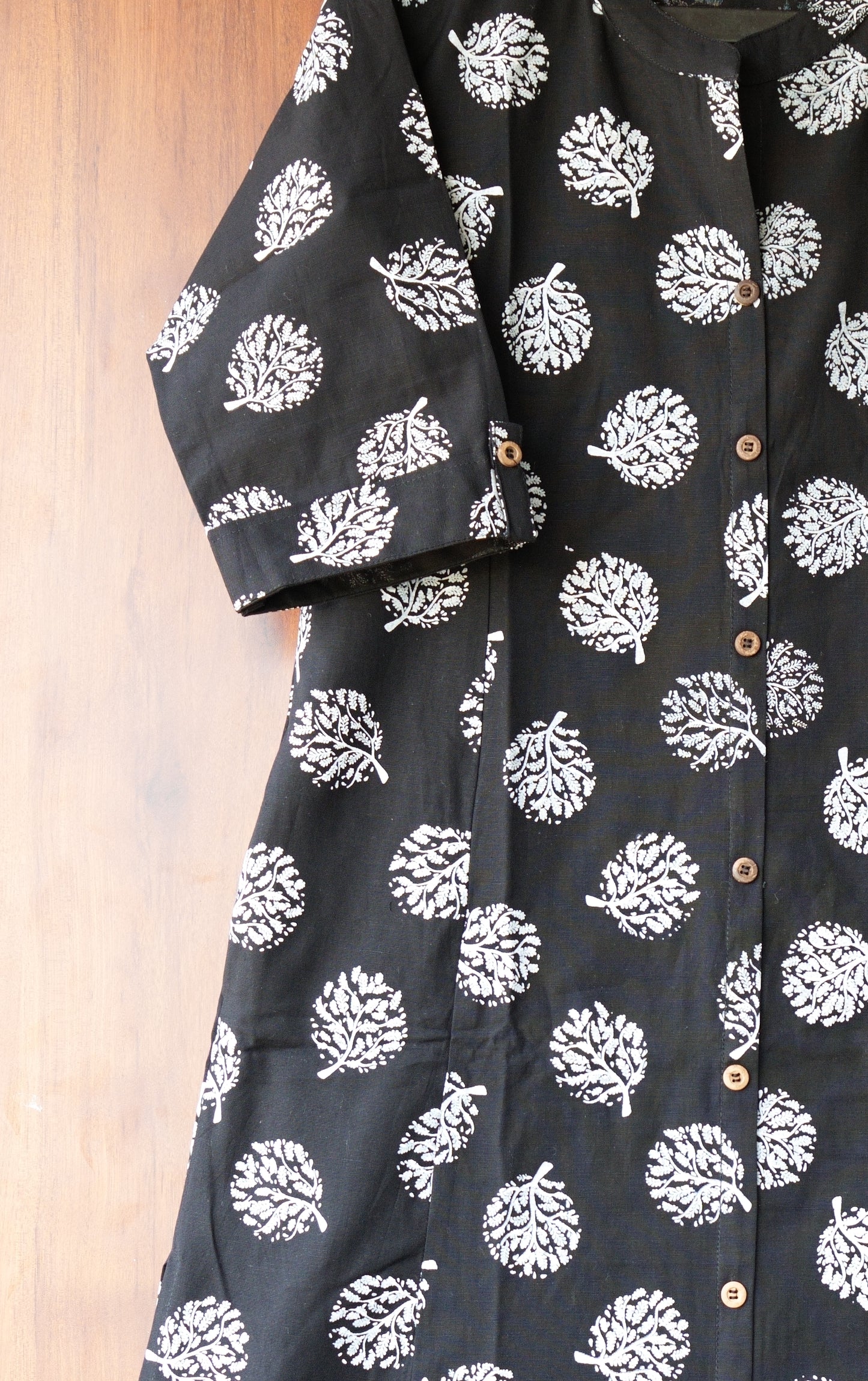 Floral Motif Side Pocket Kurti